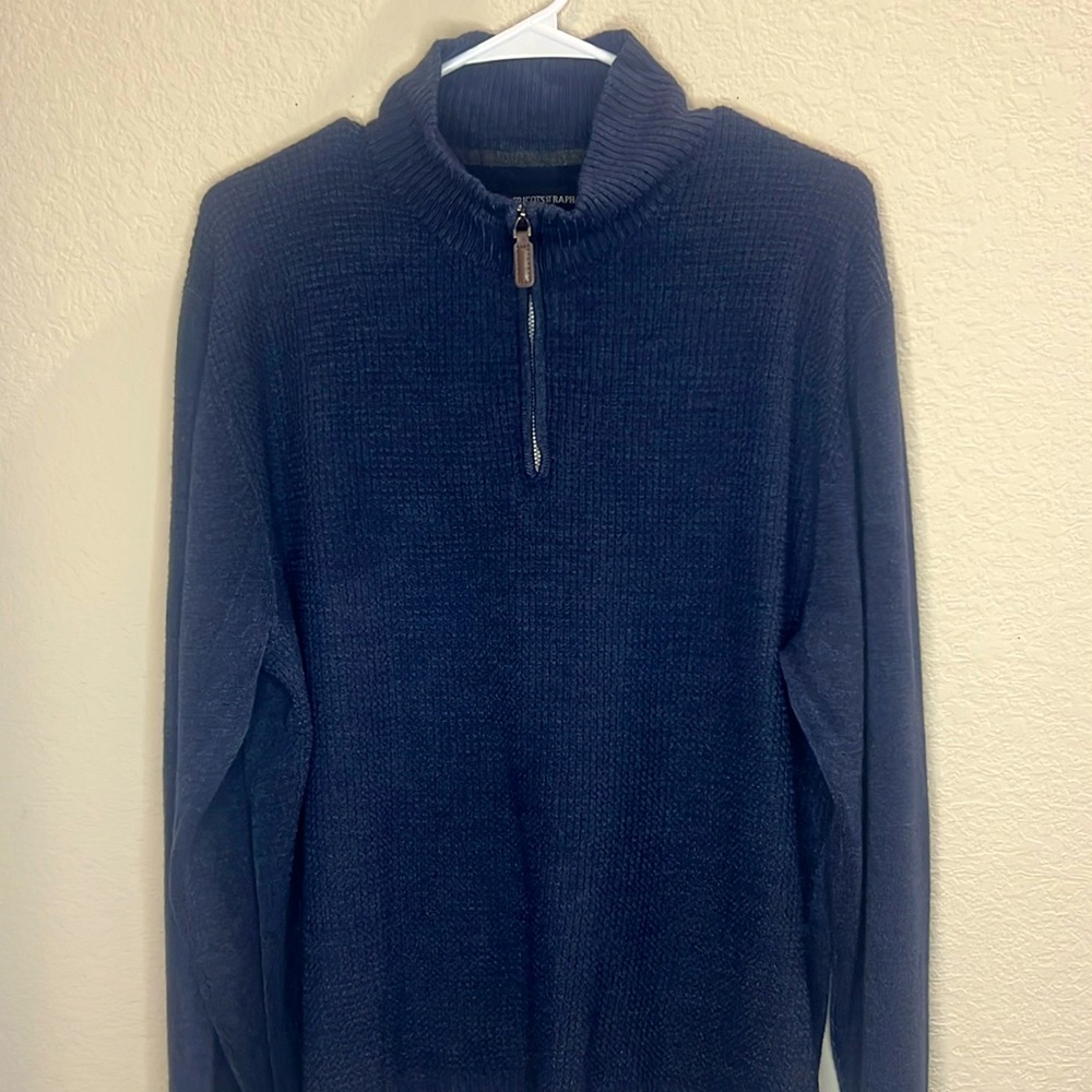 TRICOT St. Raphael men's pull over sweater size XL dark navy blue. Super soft
